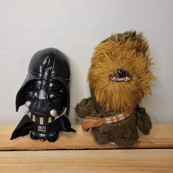 Star Wars Chewbacca and Darth Vader Mini Plush w/ Bag & Cape - Picture 1 of 4